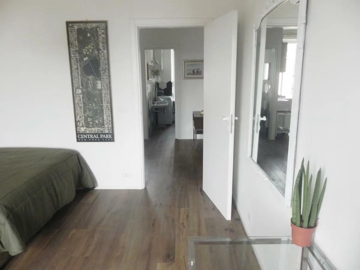 Line-Up Apartment Rome