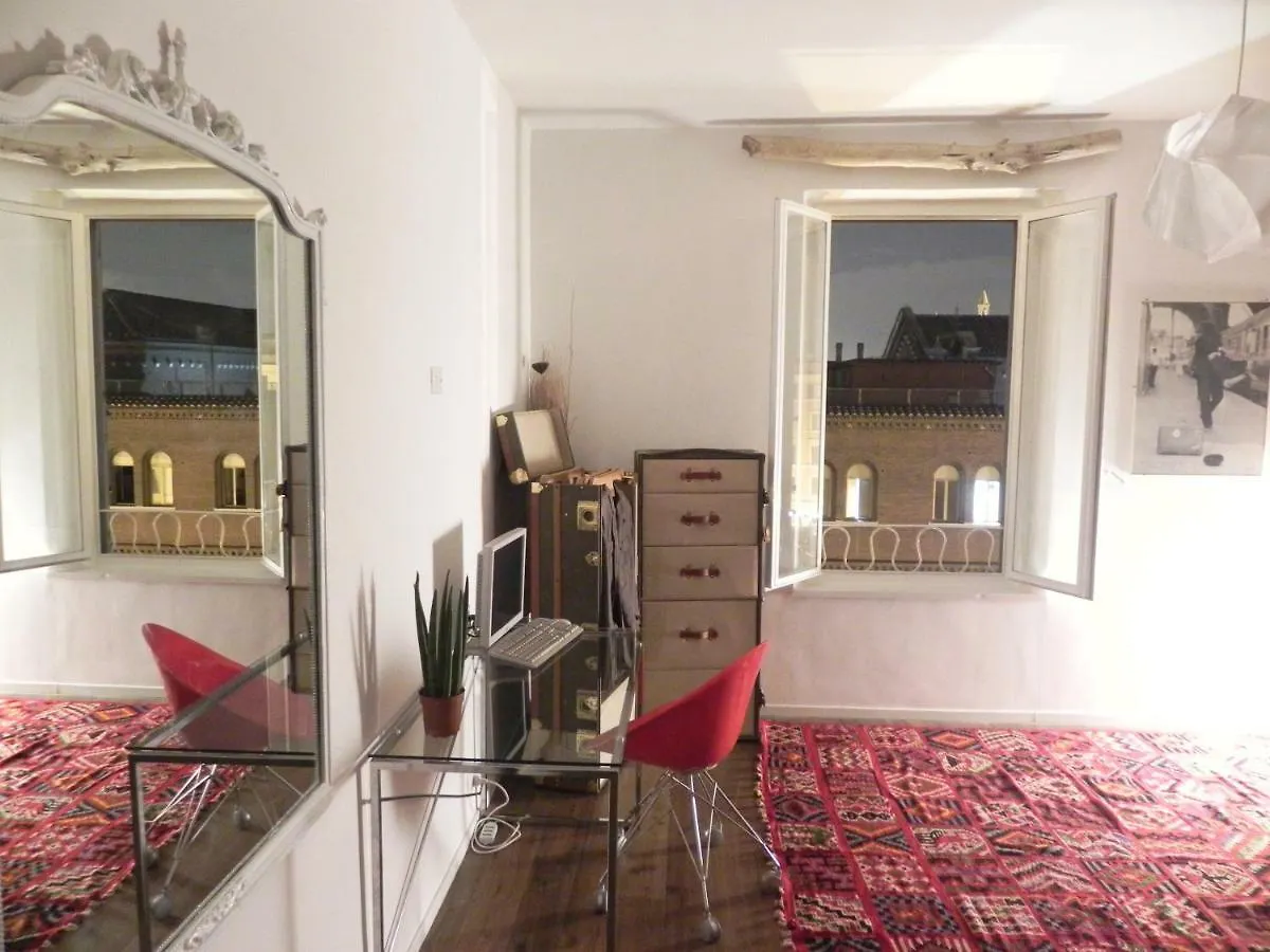 Line-Up Apartment Rome